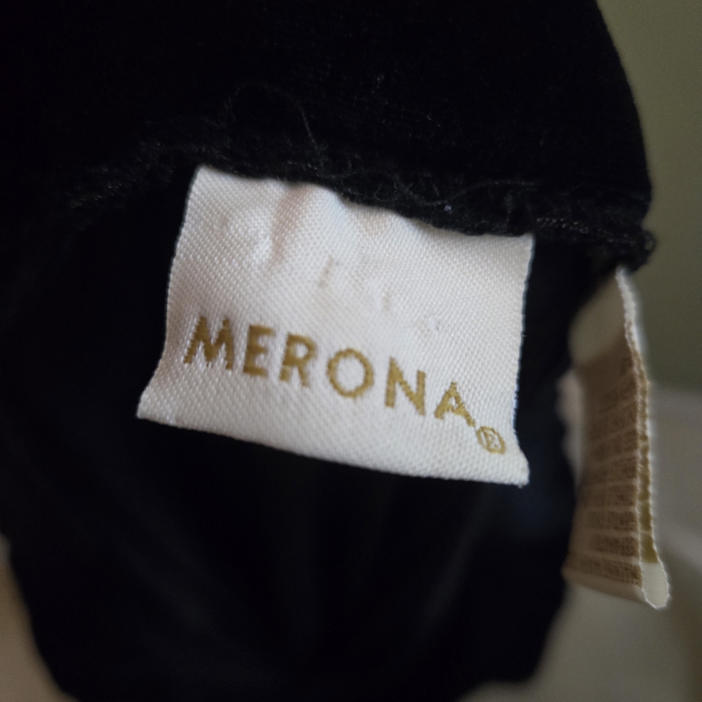 💚 2/$12 or 3/$17  Merona Classic Black Stretch Velvet Long Skirt - Picture 3 of 10